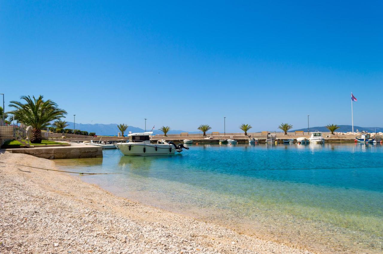 Apartments Ivica - Beachfront ドルヴェニク エクステリア 写真