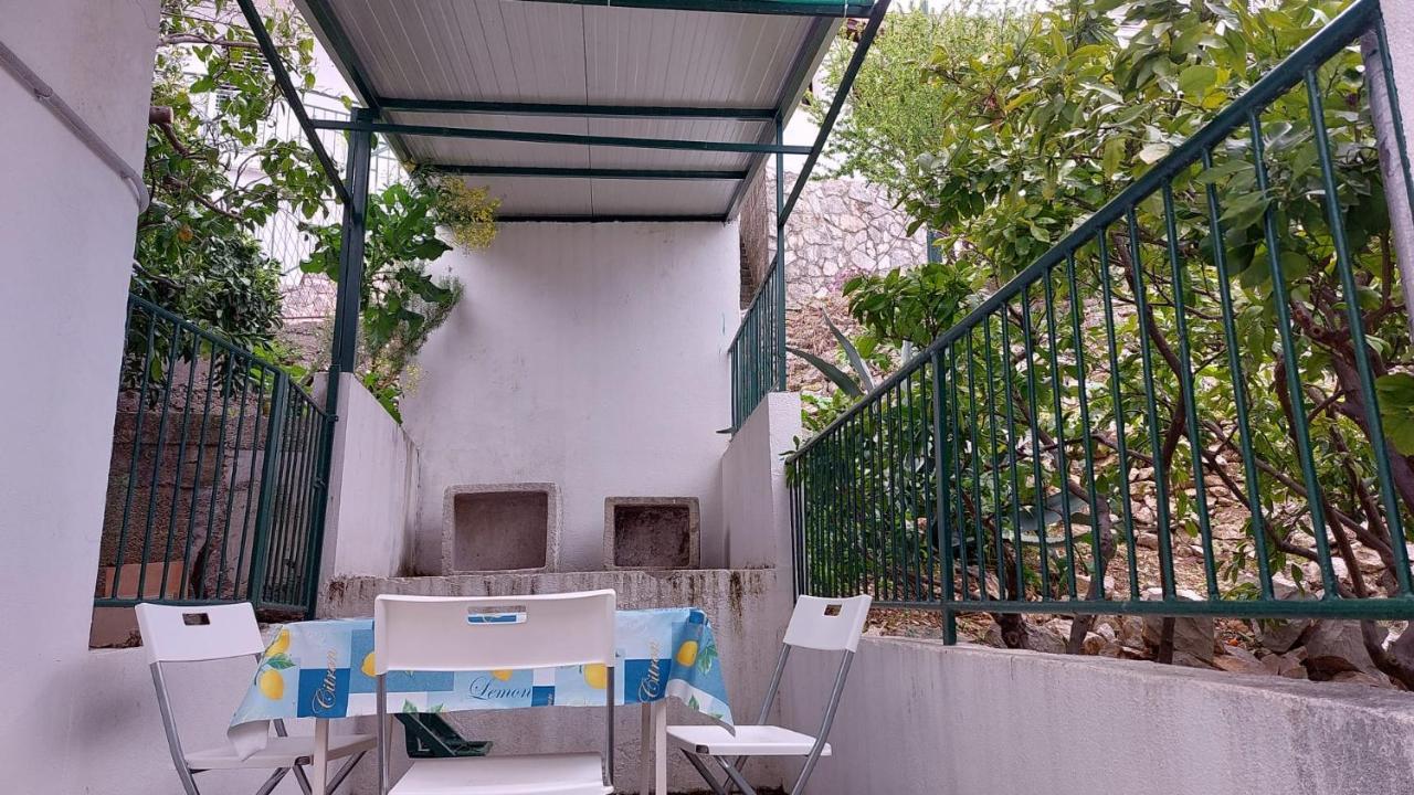 Apartments Ivica - Beachfront ドルヴェニク エクステリア 写真
